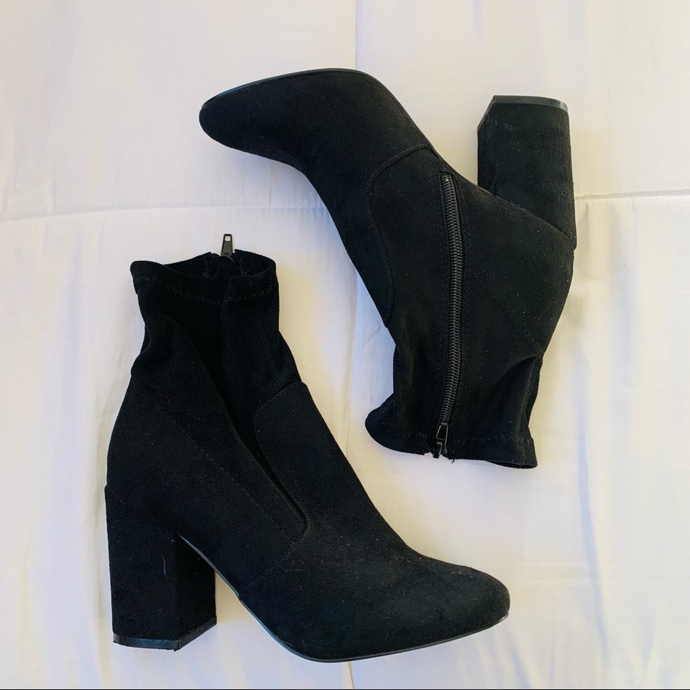 Madden Girl Black Faux Suede Ankle Boots Size 6.5